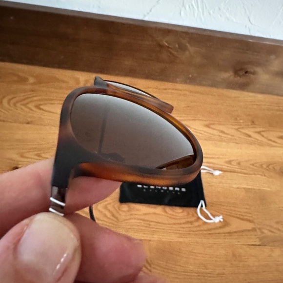 Blenders North Park Series Sunglasses in Broadway Nika Polarized - Picture 6 of 9